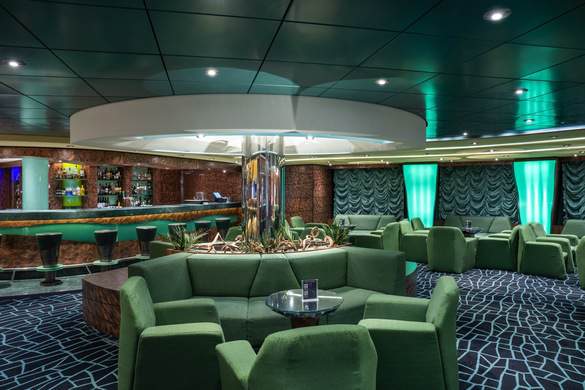 MSC Cruises MSC Fantasia Le Vele Bar - Credit - Ivan Sarfatti - MSC Rights 1.jpg